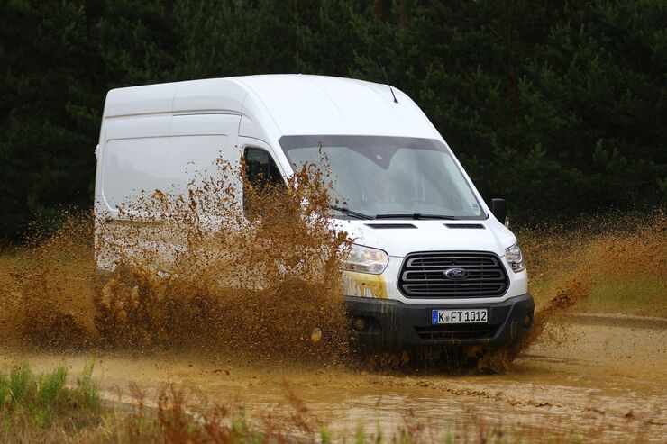 Fords Transporter-Teststrecke in Lommel/Belgien