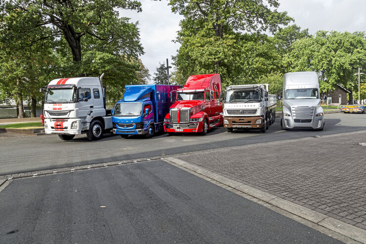 IAA 2016 World Trucks Daimler Bharat-Benz
