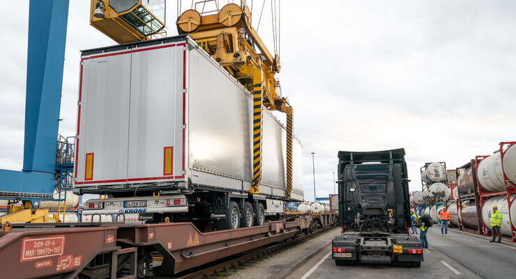 Verlagerung des Transports vom Lkw auf die Schiene