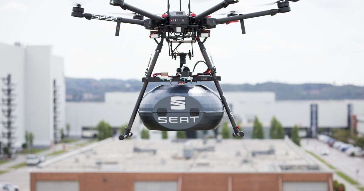 Produktionsversorgung Bei Seat Drohne Transportiert Fahrzeugteile Eurotransport