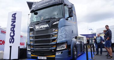 Scania S 520: Supertruck mit Adlerblick - eurotransport